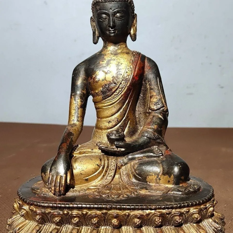Estatua antigua de bronce antiguo Sakyamuni Buda Gautama Siddhartha kwan-yin