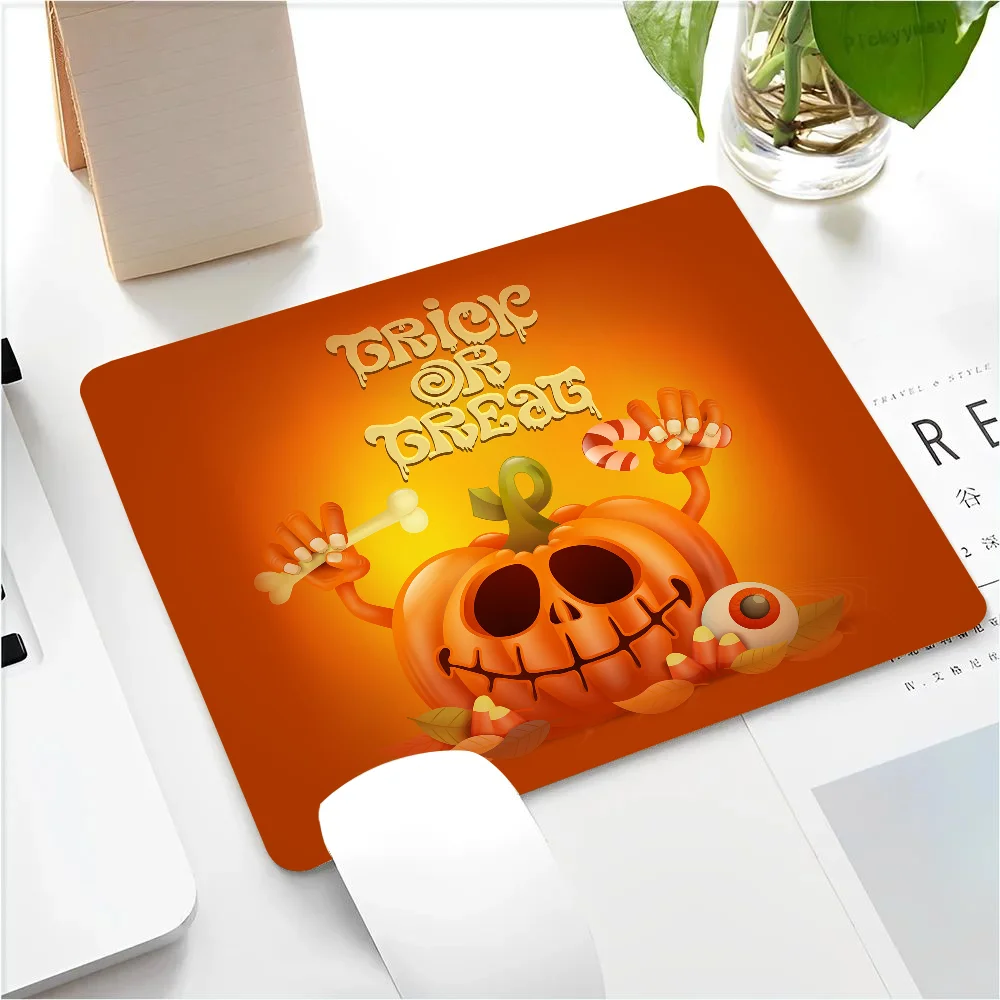 Pequeno mouse pad LockEdge para gamers, Halloween Bats Mousepad, Almofada de mesa do computador, Borracha antiderrapante