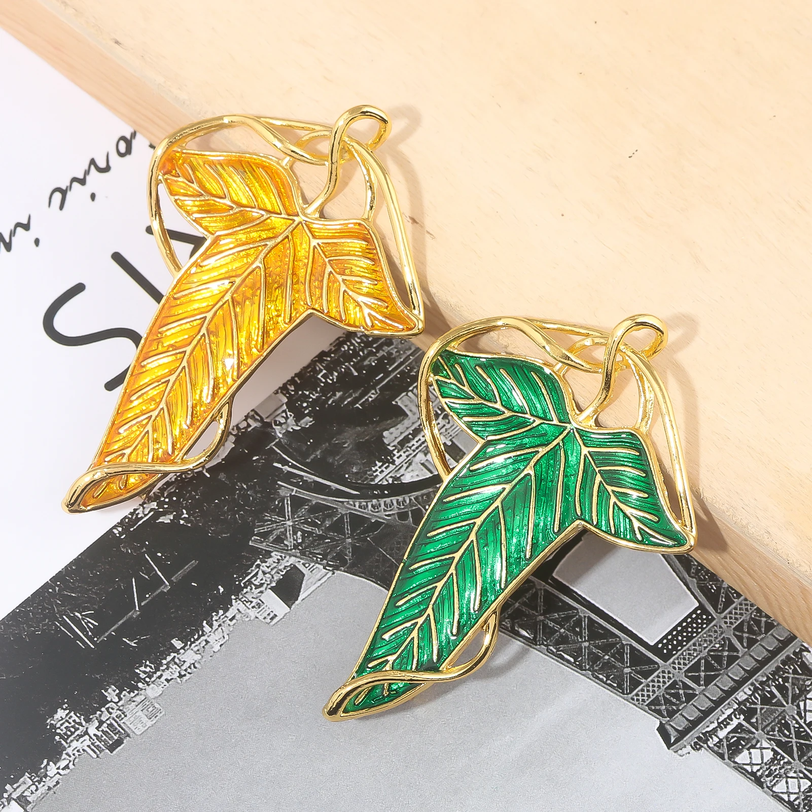 Lord of the Rings Elven Pins Brooch Vintage Green Leaf Badge Brooches Hats Clothes Backpack Decoration Jewelry Accessories Gift image 4