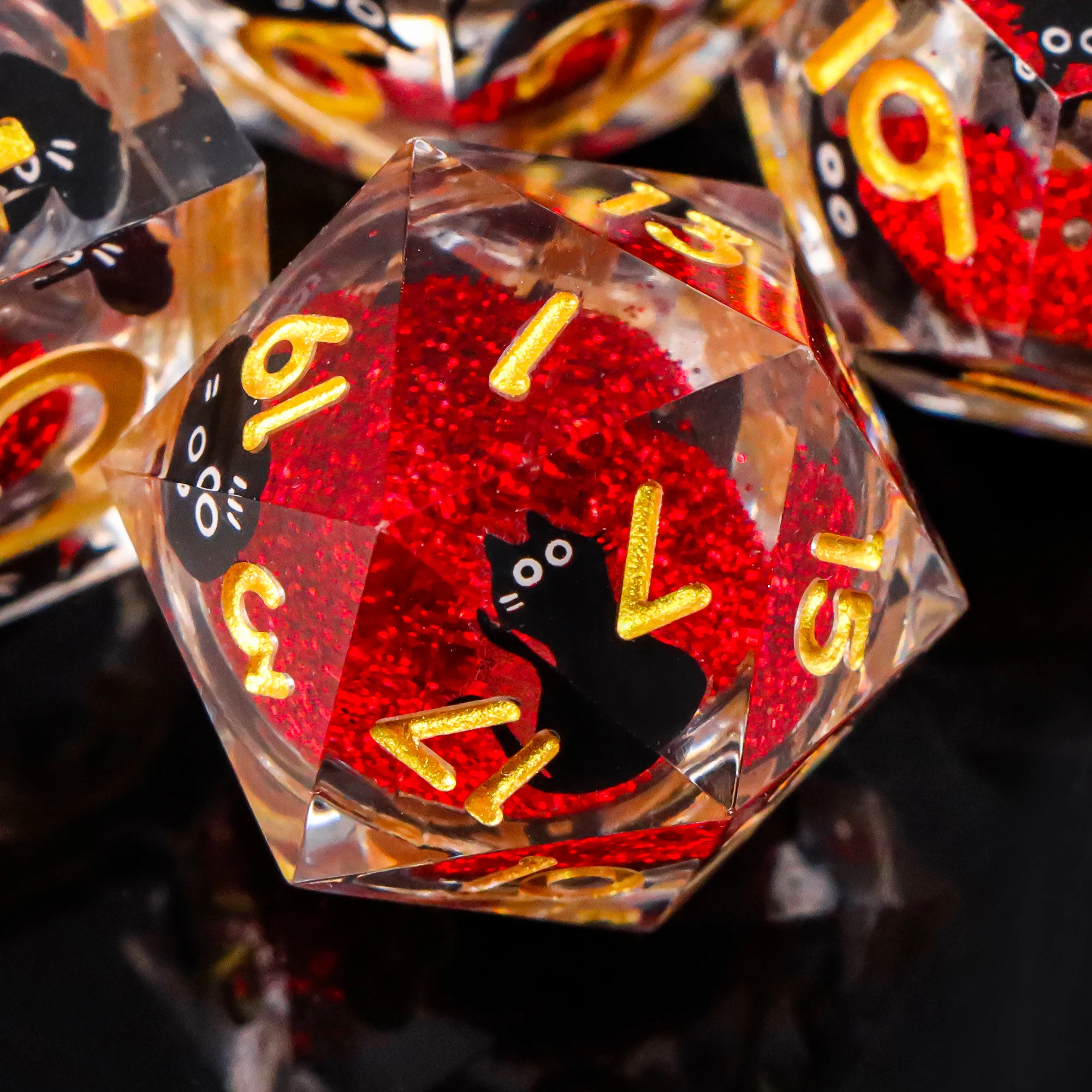 

Кости для кошек с жидким сердечником, кости с острыми краями для костей подземелий и кубиков драконов, кубики для кошек из смолы, dnd, кубики для кошек D20, набор кубиков Galaxy Dice