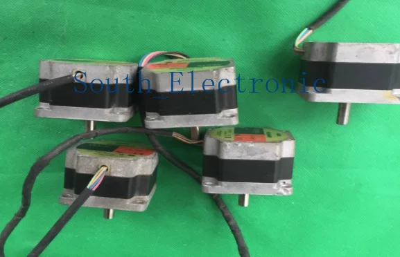 PK564NAW     stepper motor   ,  In good working condition, free shipping a