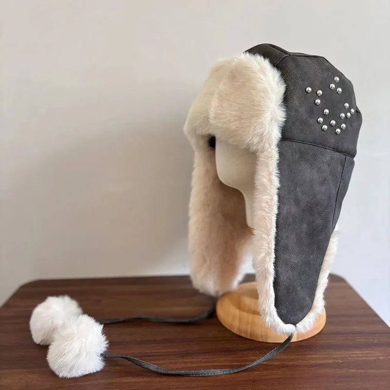 

Winter New Lei Feng Hat Men's and Women's Pilot Hats Wool Leather Integrated Warm Plush Anti Cold Ski Ear Protection Bomber Hats