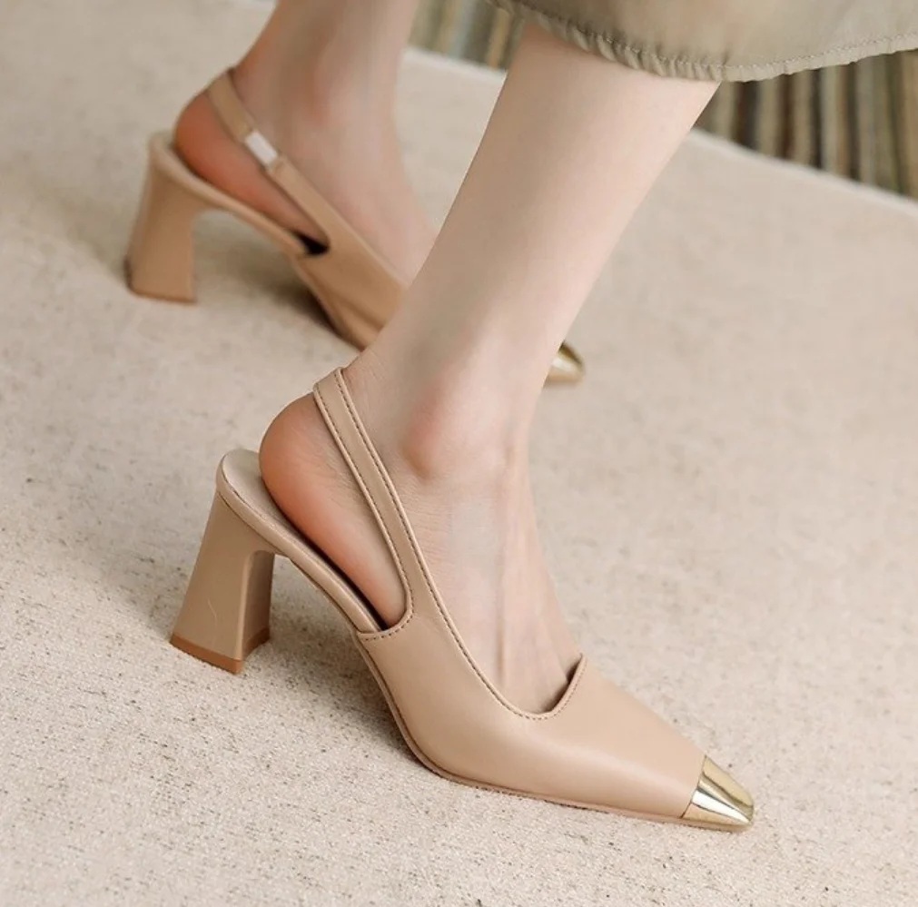 صنادل صيفية مفتوحة من الأمام للنساء بمقدمة مدببة وكعب عالي وكعب سميك بدون ظهر تصميم كوري أنيق للسيدات أحذية Zapatillas Mujer