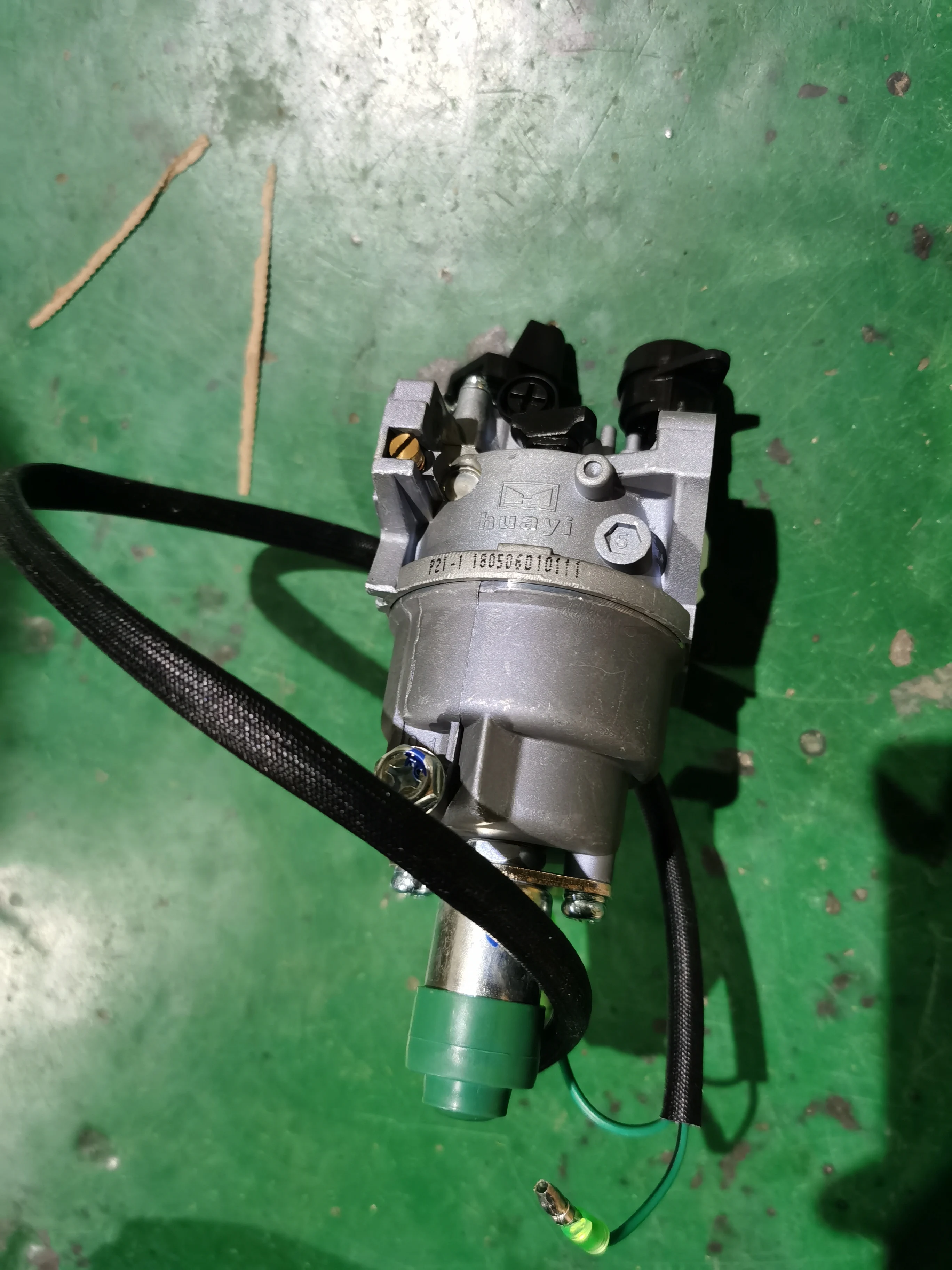 P21-1 carburetor