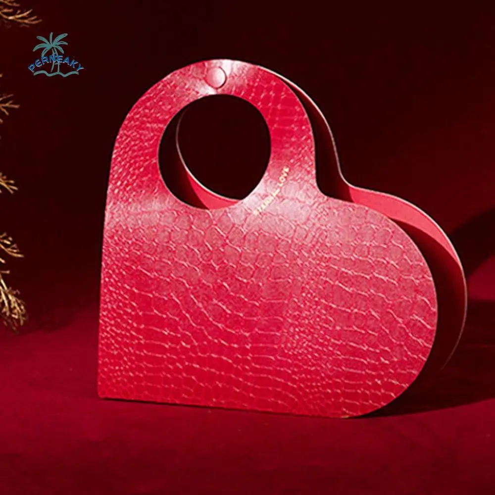 

Romantic Heart Shaped Gift Box Red Creative Wedding Candies Packaging Box Large Capacity Empty Gift Display Box