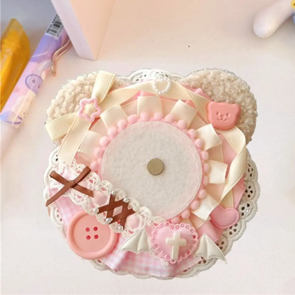 

Fashion DIY Cute Badge Holder Luxury Lacework Anime Pins Display Base Kawaii Cartoon Bear Badge Decoration Tray Pin Protector