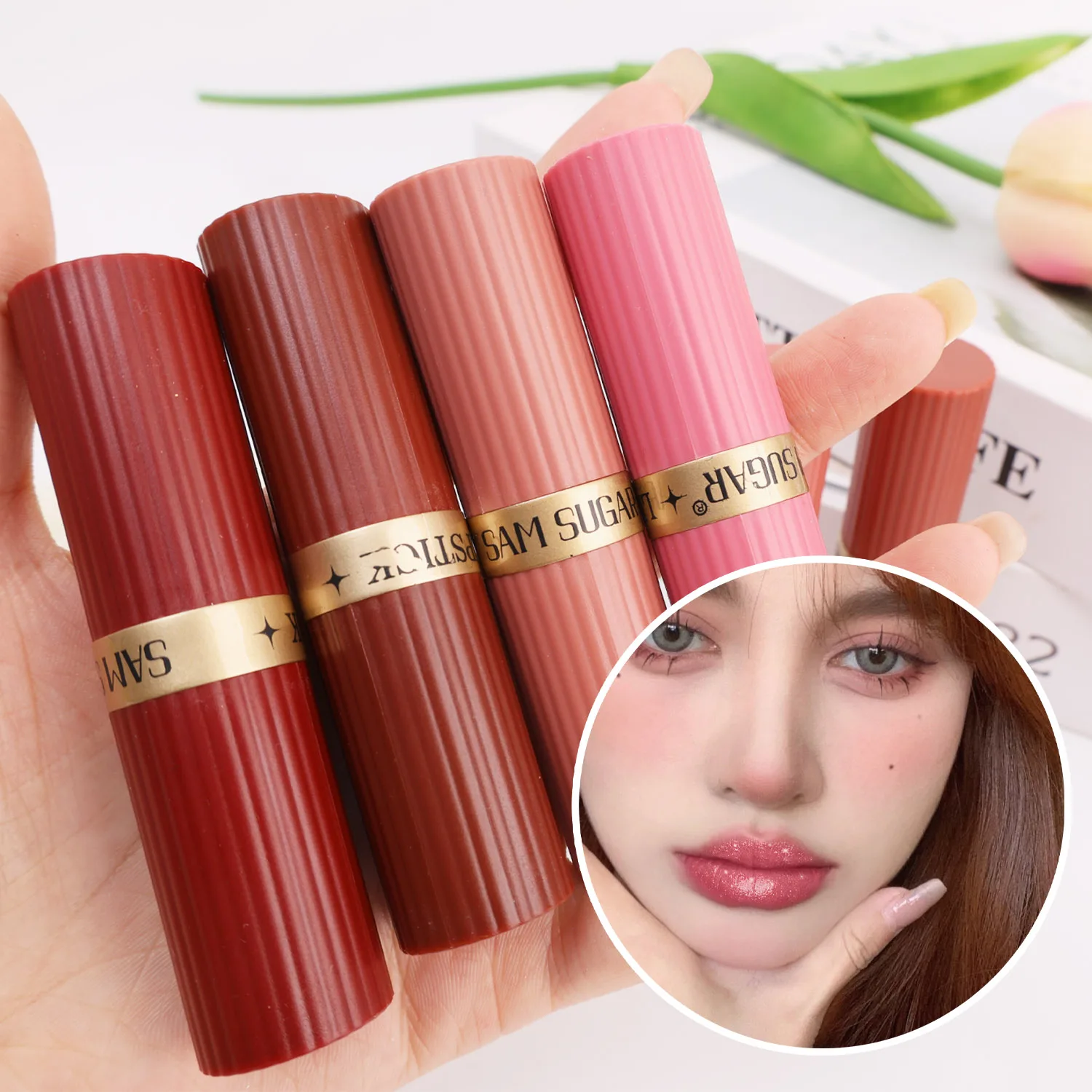 ダイヤモンド真珠光沢のある口紅防水持続ノンスティックカップマットベルベット光沢のあるリップグロス赤セクシーな唇ティントメイクアップ化粧品