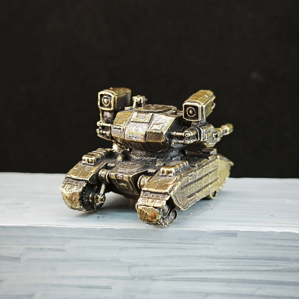 

Brass Sci-Fi Heavy Tank Model Kit, DIY M12 M88A1G Metal Armor Assembly, Futuristic Collectible Desk Display Gift for Hobbyists