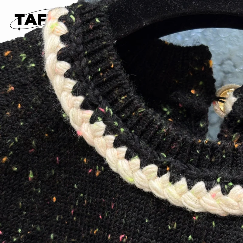 سترة متماسكة ناعمة ومريحة للنساء، مثالية للأيام المريحة، مريحة وعصرية لفصل الشتاء AJ0909