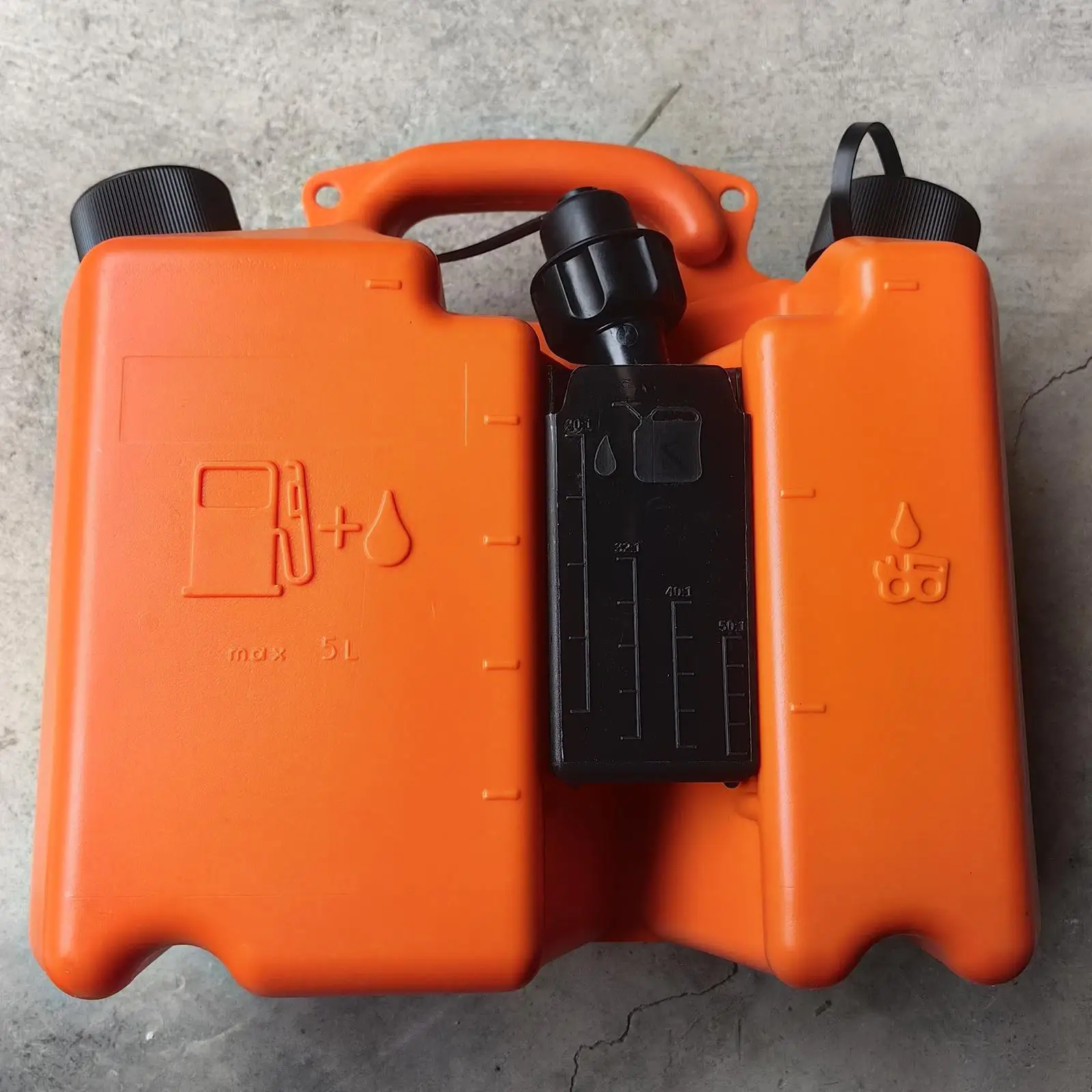 High Performance PETG Chainsaw Fuel Tank Replacement Assembly for Chain Saws and String Trimmer Accessories