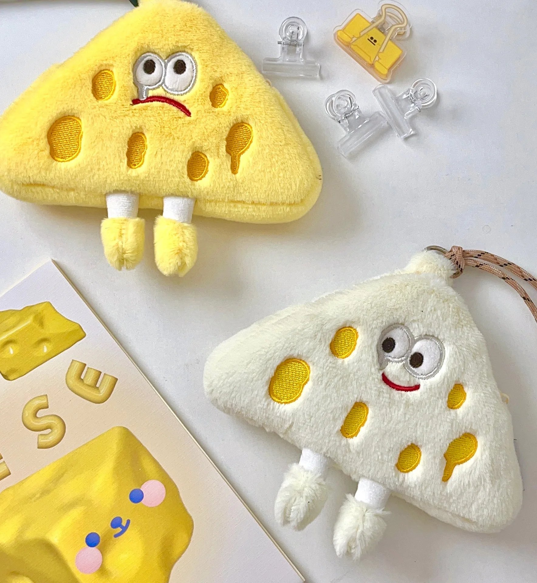 

Hanging Neck Zero Wallet Cheese Cheese Japanese Card Bag Men's and Women's Holiday Gift Crossbody Bag Plush Bag