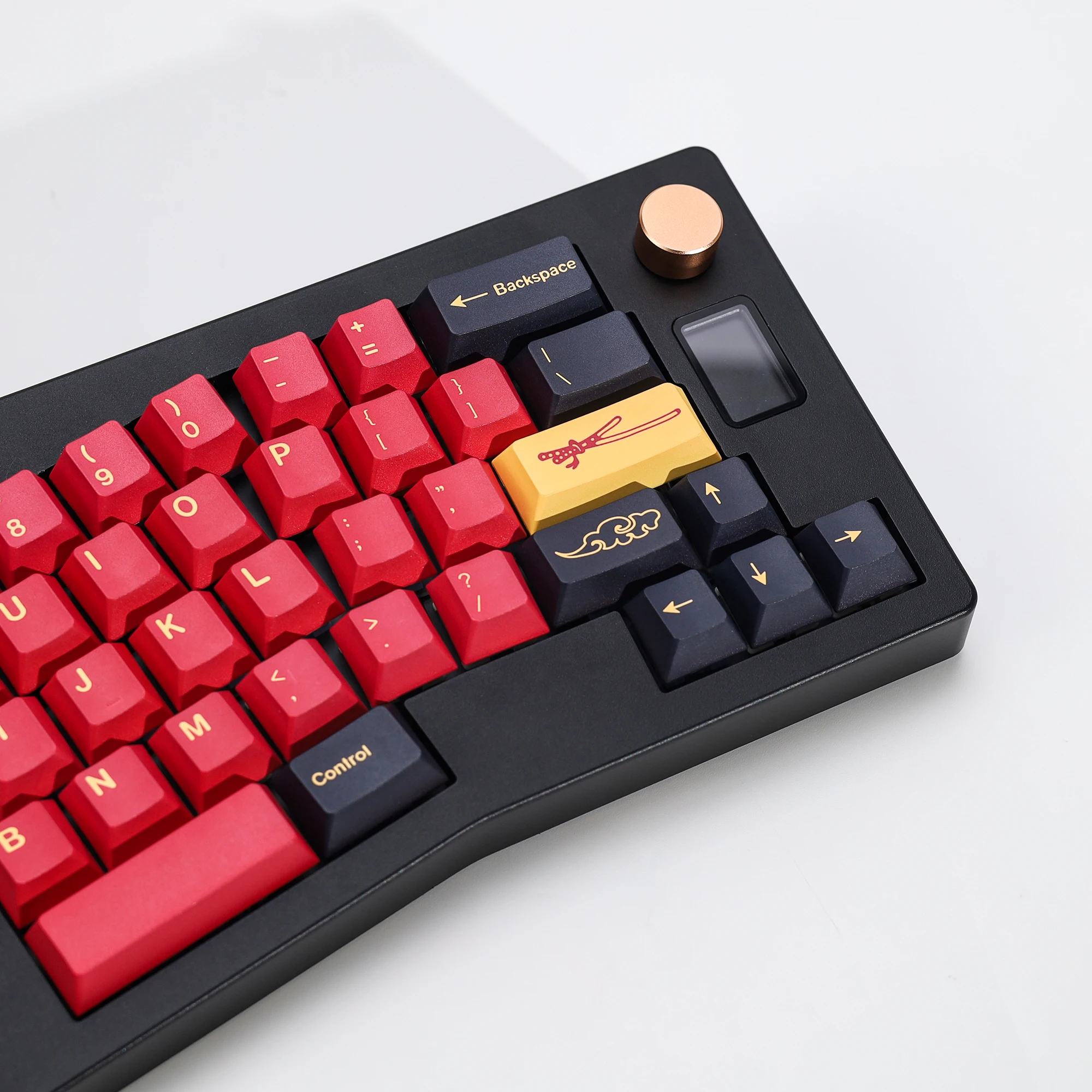 KBDiy 143 Keys GMK Red Samurai - đánh giá và giá Retro Gaming Keyboard
