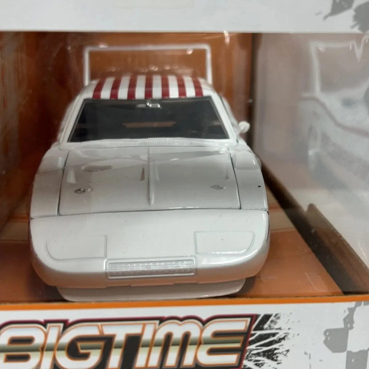 1:24 1969 Dodge Charger DAYTONA High Simulation Alloy Car Model Collectible Toy Gift Souvenir Display Ornament J357