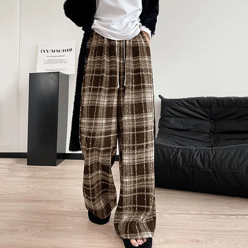 سراويل رياضية نسائية عصرية منقوشة غير رسمية مستقيمة سراويل نسائية مرنة عالية الخصر بالإضافة إلى سراويل مخملية دافئة سراويل فضفاضة للطلاب