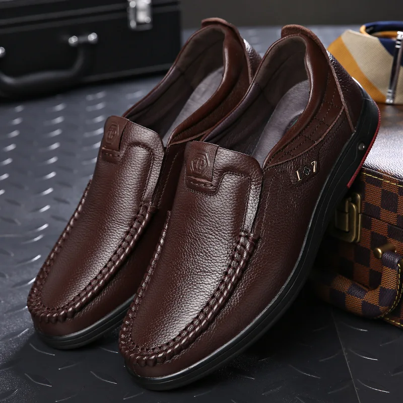 Newly Men\'s Genuine Leather Shoes Size 38-48 Head Leather Soft Anti-slip Driving Shoes Man Spring summer Leather Shoes H499