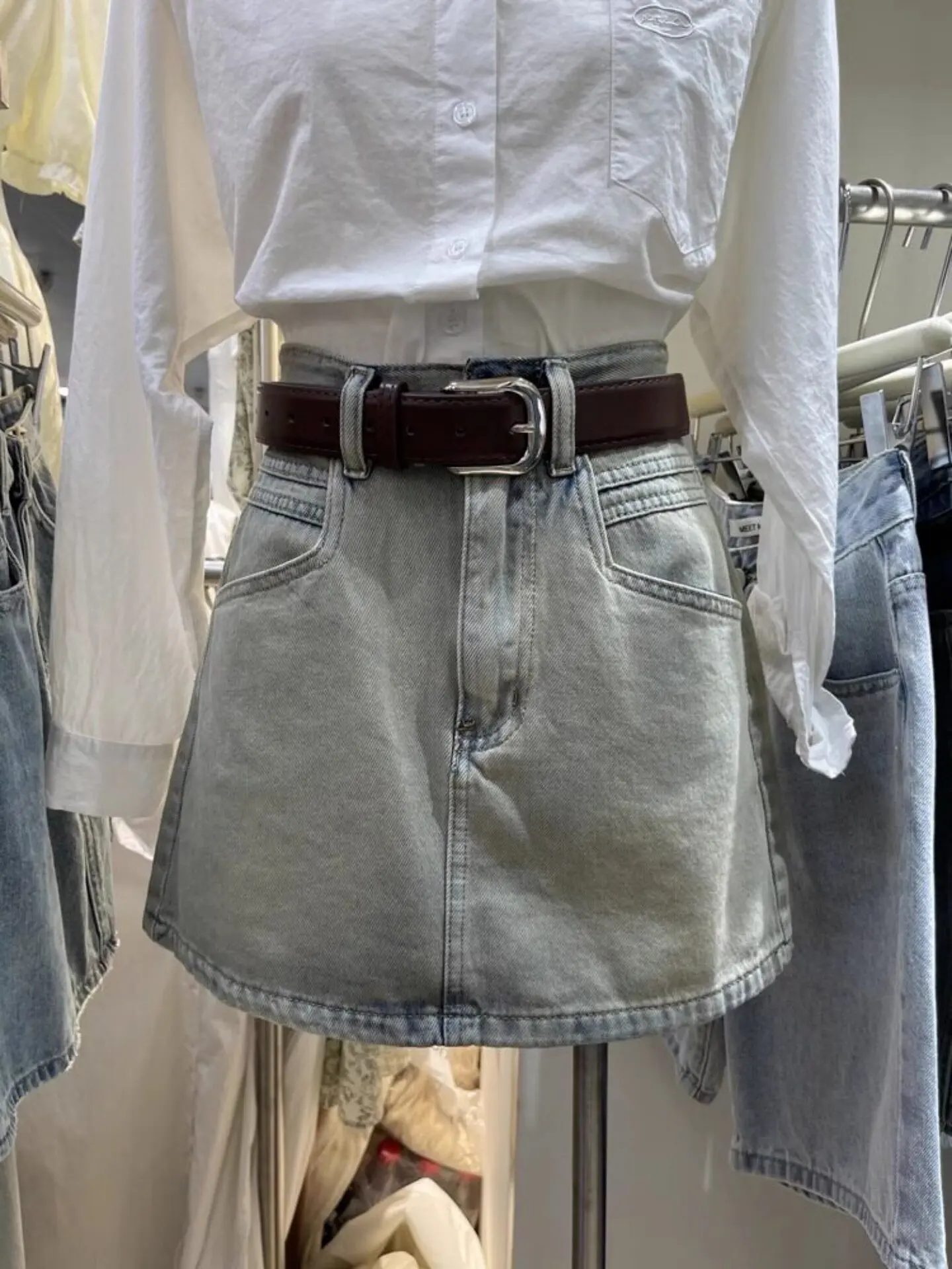 

Винтажная джинсовая мини-юбка для женщин, летняя, светло-голубая, А-силуэт, облегающая, в корейском стиле, с высокой талией, повседневная, женская джинсовая юбка-шорты