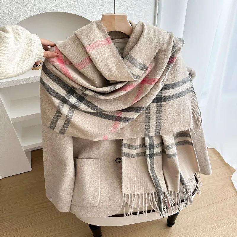 Lenço de inverno de luxo 2025 para casal macio pelúcia envoltório térmico clássico design de moda masculino feminino xale cachecol navio livre ​