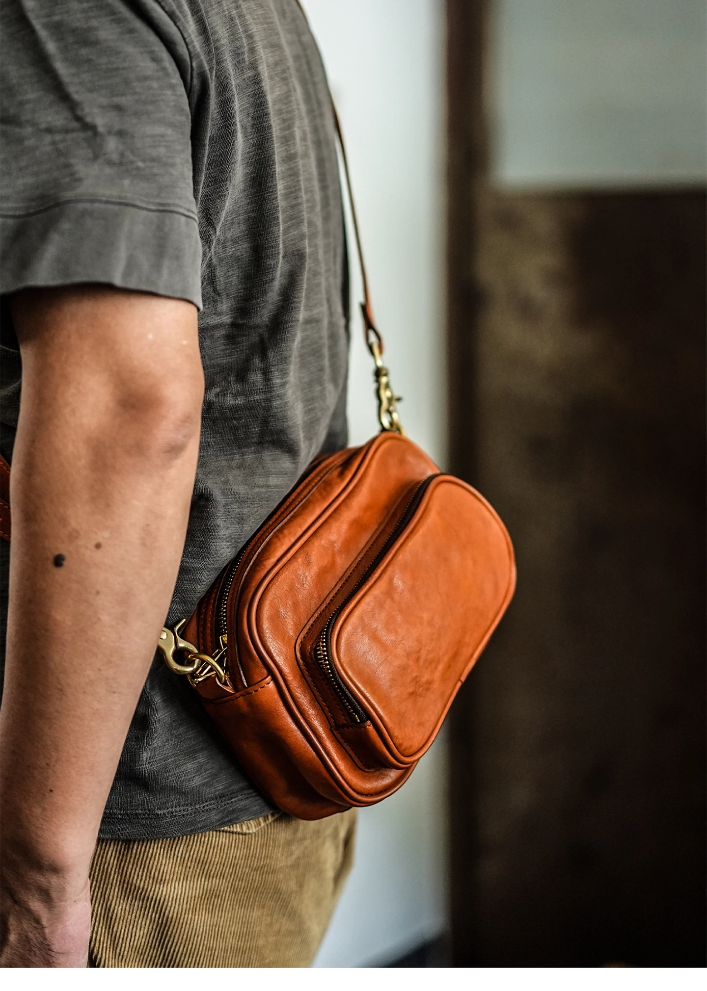 PNDME einfache, handgefertigte Vintage-Umhängetasche aus hochwertigem Echtleder für Herren, lässige Designer-Luxus-Schultertasche aus echtem Leder. – Detail 5