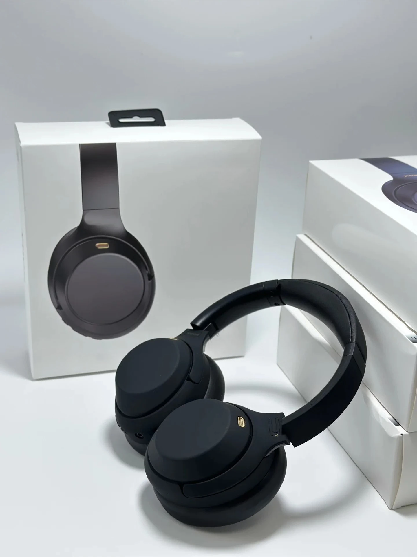 

New all inclusive earphones compatible with Bluetooth wireless communication sports earphones for 2025 model