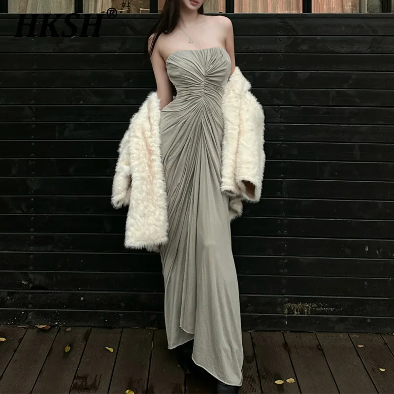 HKSH 夏新しい女性ダークハイストリートシックなファッションエレガントなドレーププリーツロングドレスストラップレスバックレスガウンドレス HK5851