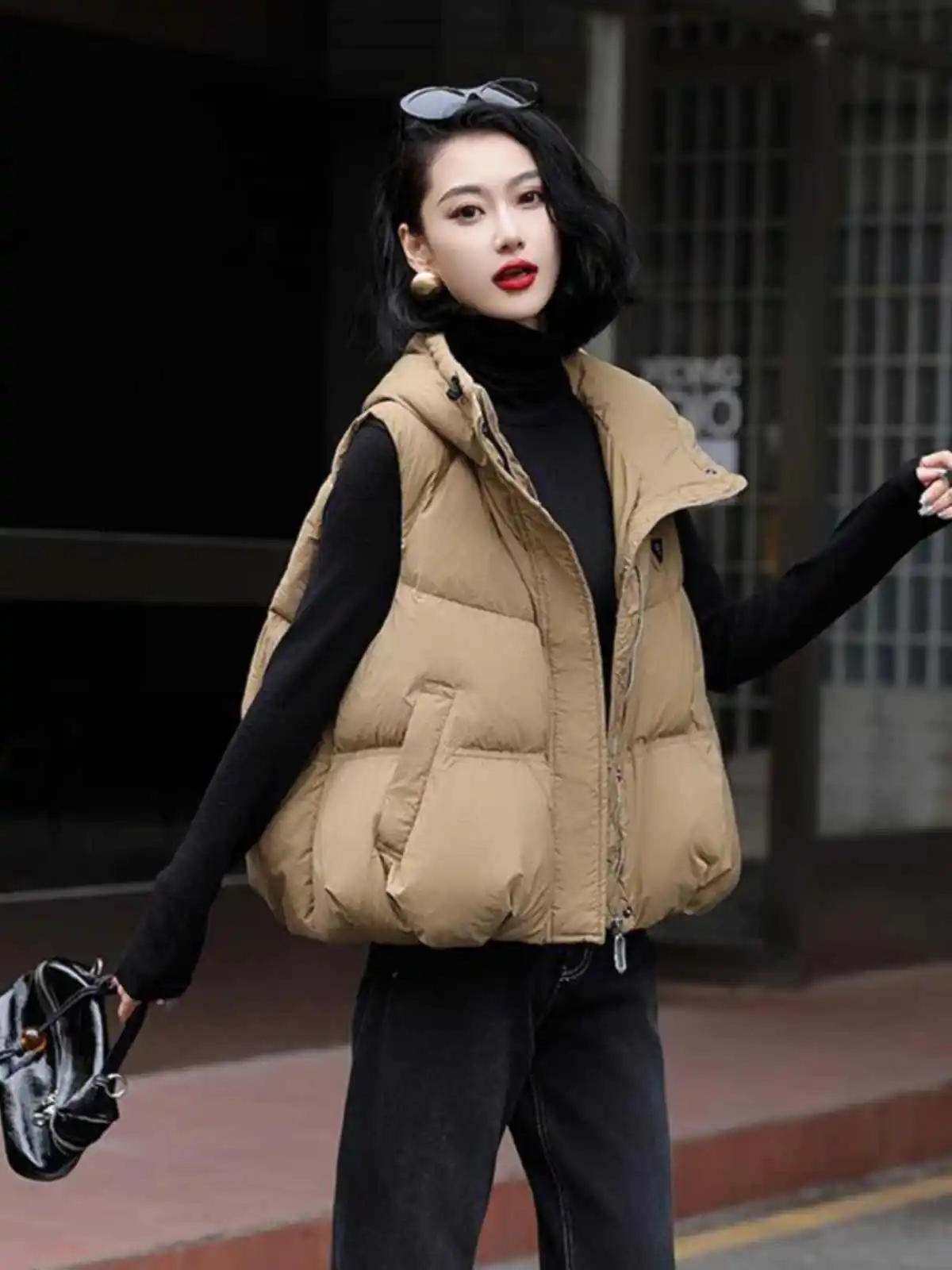 Women's Fashionable Short down Cotton Vest Loose Thickened Outerwear Autumn Winter New Style Casual Commute Style Zipper Closure