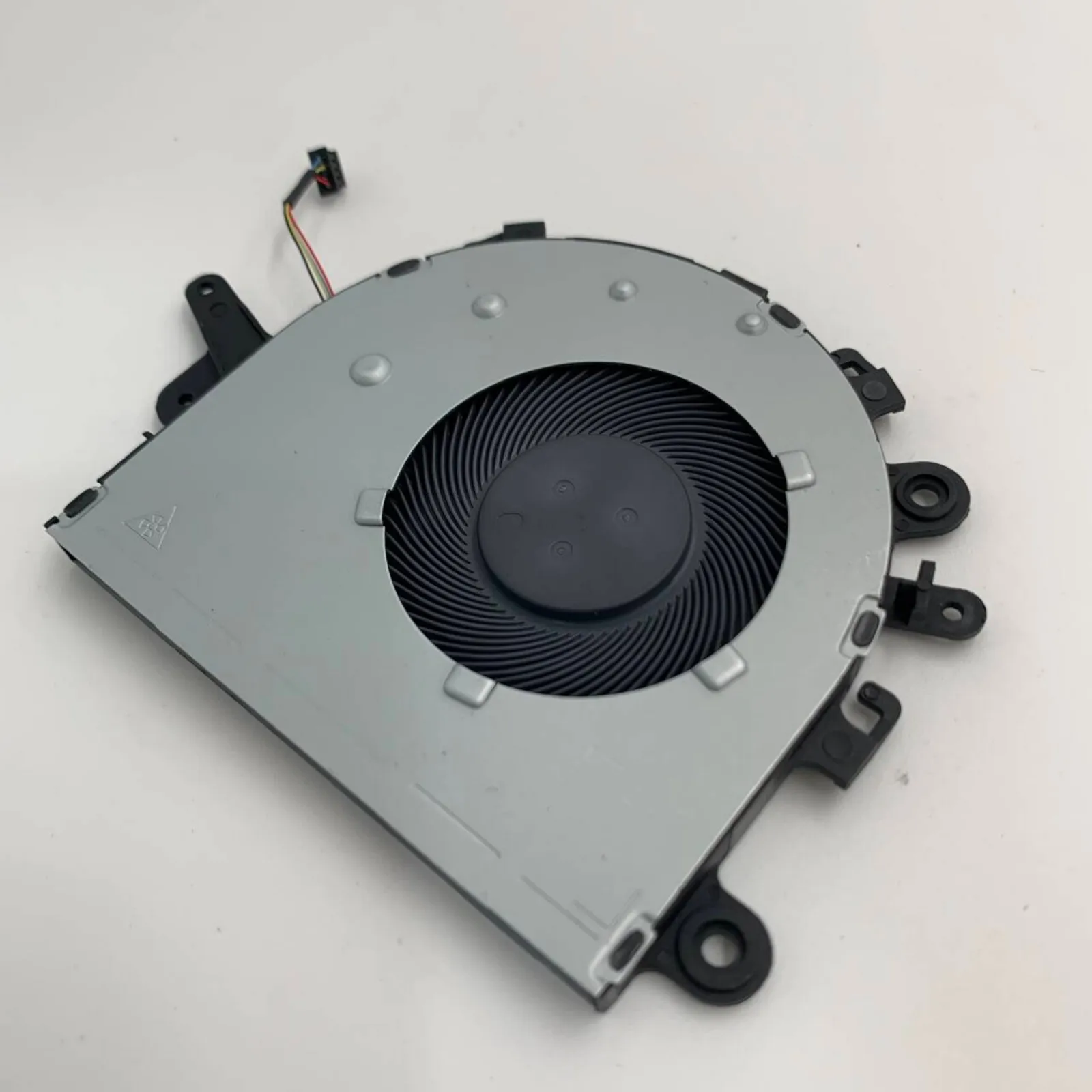 

for Lenovo Ideapad S145-15/S145-15IWL/340C-15IWL/340C-AST/340C-IKB/340C-API/V15-IIL/V15-IWL Laptop CPU Cooling Fan