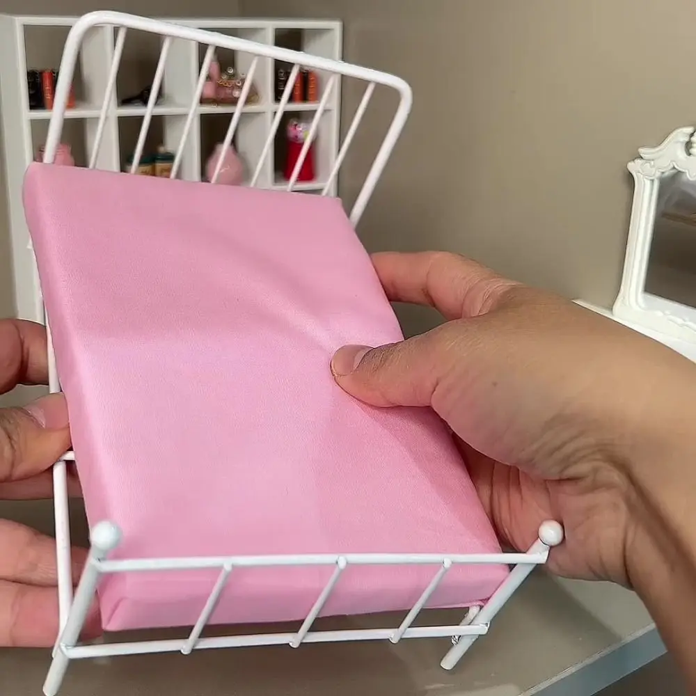 

Creative 1:12 Scale Dollhouse Bed Iron Frame Bedroom Scene Doll Bed Furniture With Mattress Play House Mini Bed Model DIY Toy