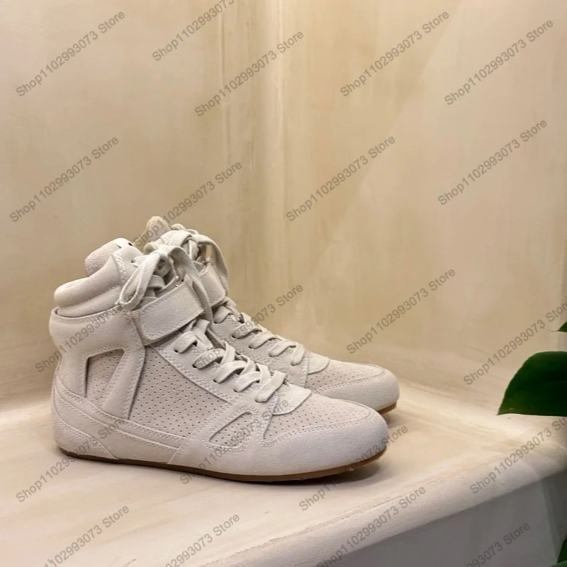 Dames hoge sneakers van suède leer met verborgen wedge, casual schoenen, ademend, geperforeerd platform, wandelschoenen
