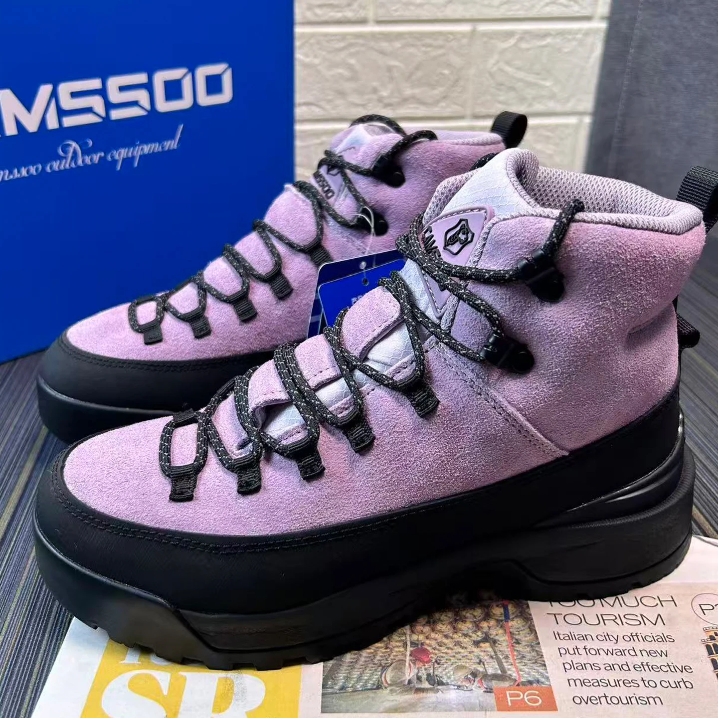 

Men's Outdoor Hiking Boots Waterproof Climbing and Trekking Shoes for Hunting Comfortable and Versatile Unisex Hiking Footwear