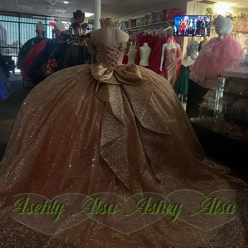 Champagne Shiny Princess Quinceanera Dresses Off Shoulder Sequin Lace Bead Bow Tull Sweet 16 Dress Ball Gown Vestidos 15 De Anos