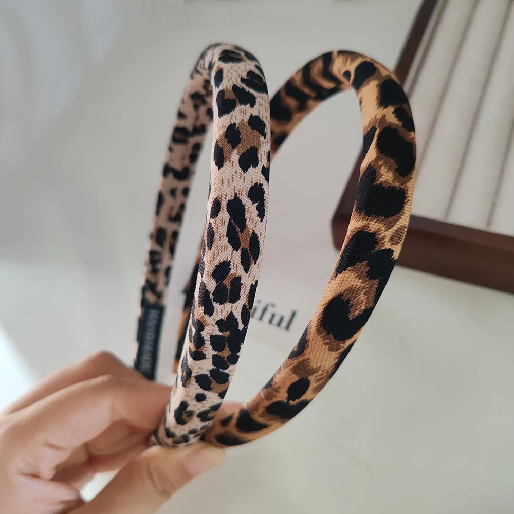 2 piezas europeas y americanas elegante leopardo bisel Retro mujeres diadema niñas bandas para el cabello diadema aro para vacaciones accesorios para el cabello