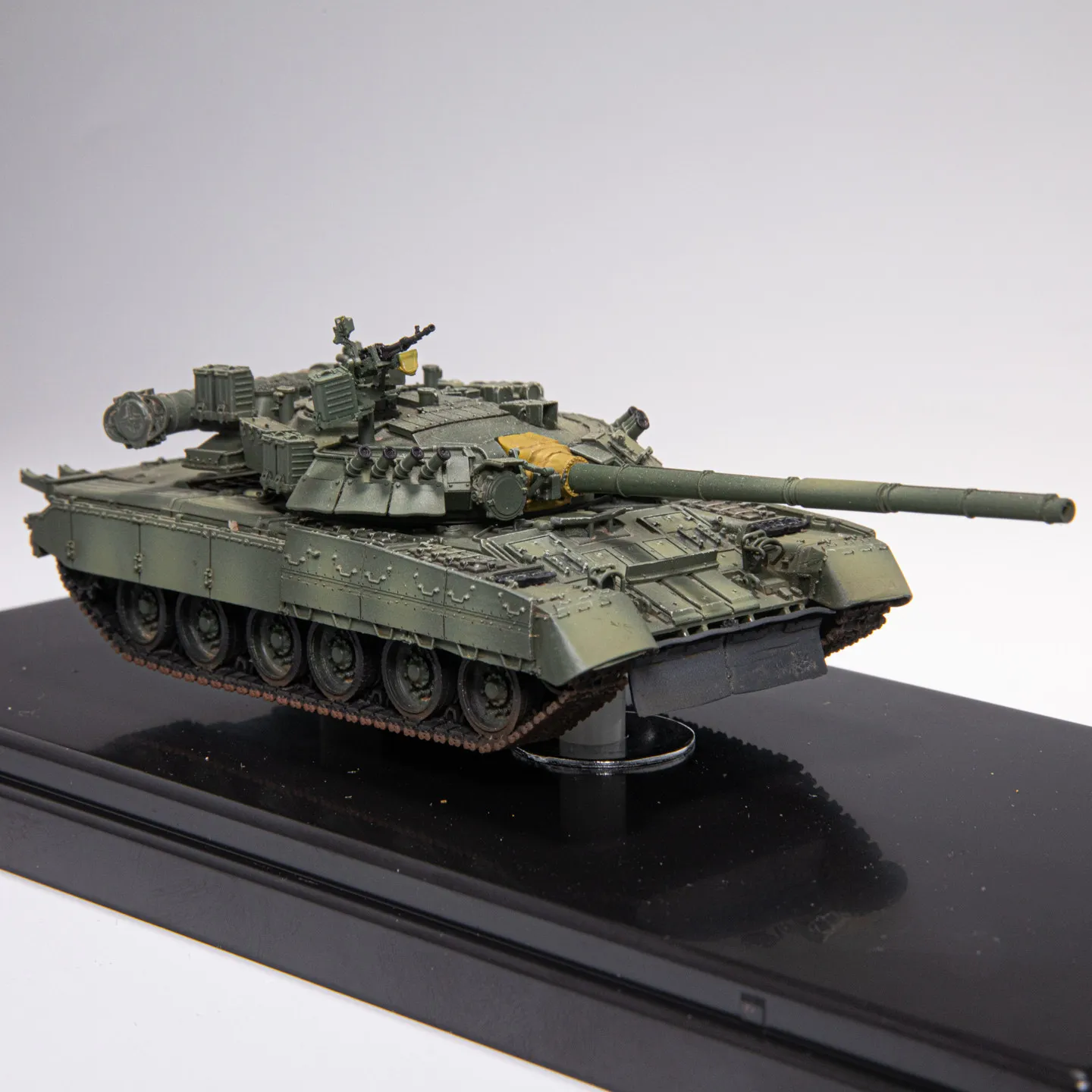 Modelo de Tanque de Combate Principal Ruso T-80U de Resina a Escala 1:72 de 5M, Tipo de Oruga Militarizada, Clásico, Juguetes para Adultos, Regalos, Exhibición Estática