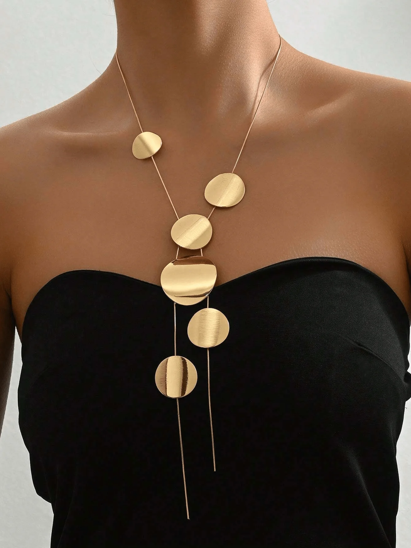 Elegant Womens Long Hollow Geometric Disc Necklace