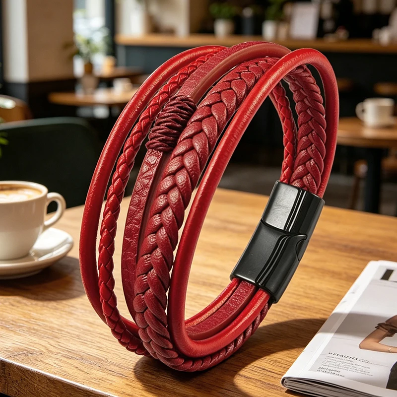 Hochwertiges 4-Farben Herren Edelstahl Magnetverschluss Armband Rotes Mehrschichtiges Geflochtenes Leder-Armband Mode Punk Schmuck