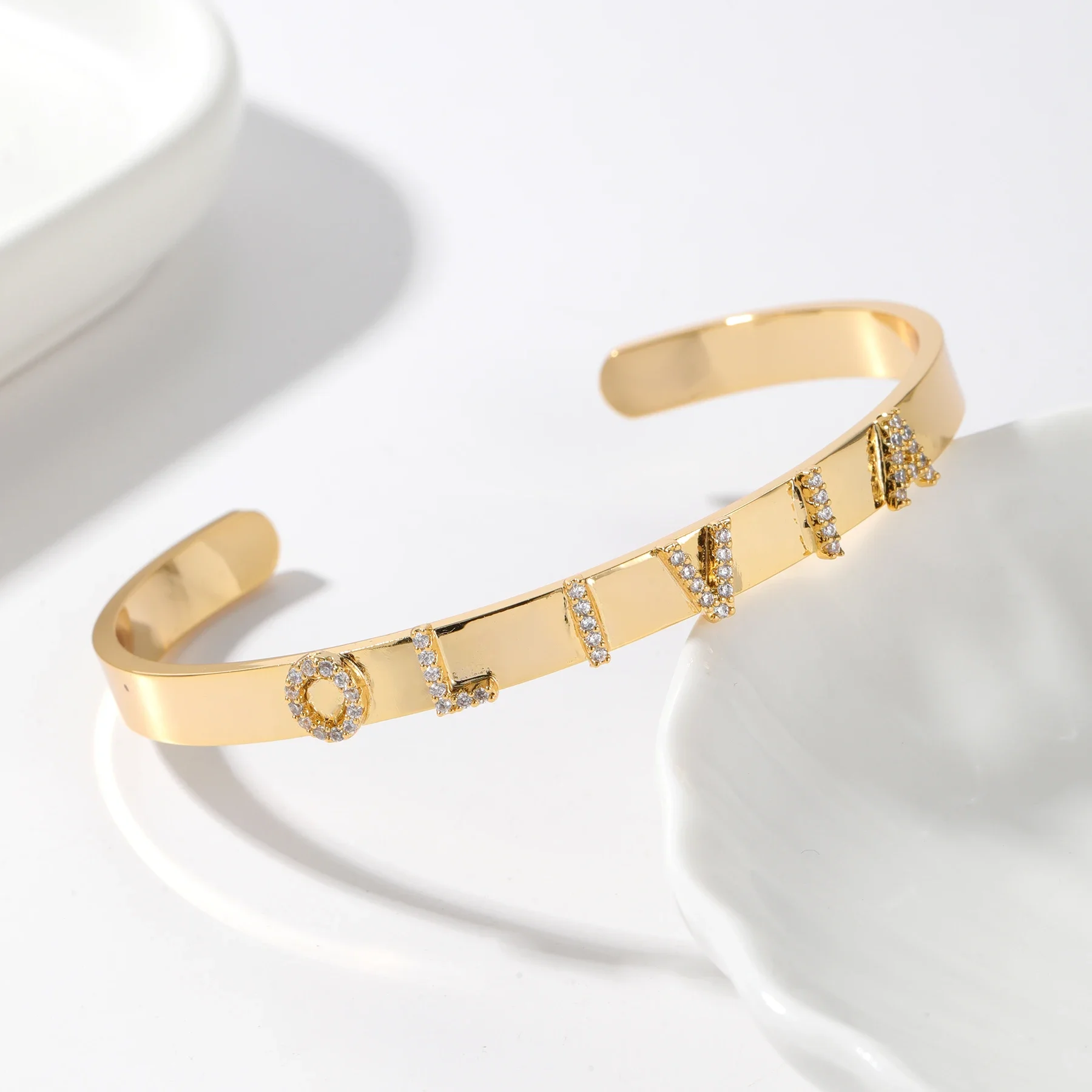 

Персонализированный браслет-манжета с именем, браслет с буквами из циркона, индивидуальный браслет с начальной буквой из нержавеющей стали, роскошные ювелирные изделия для женщин