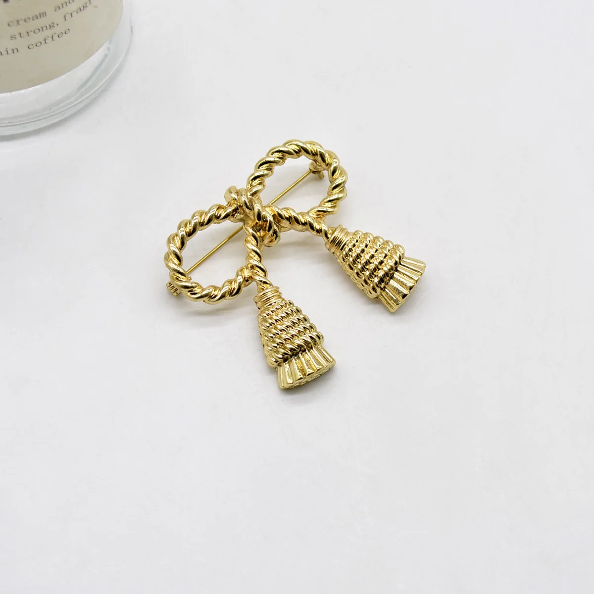 women antique golden twist brooch small bow pin accessories jewelry