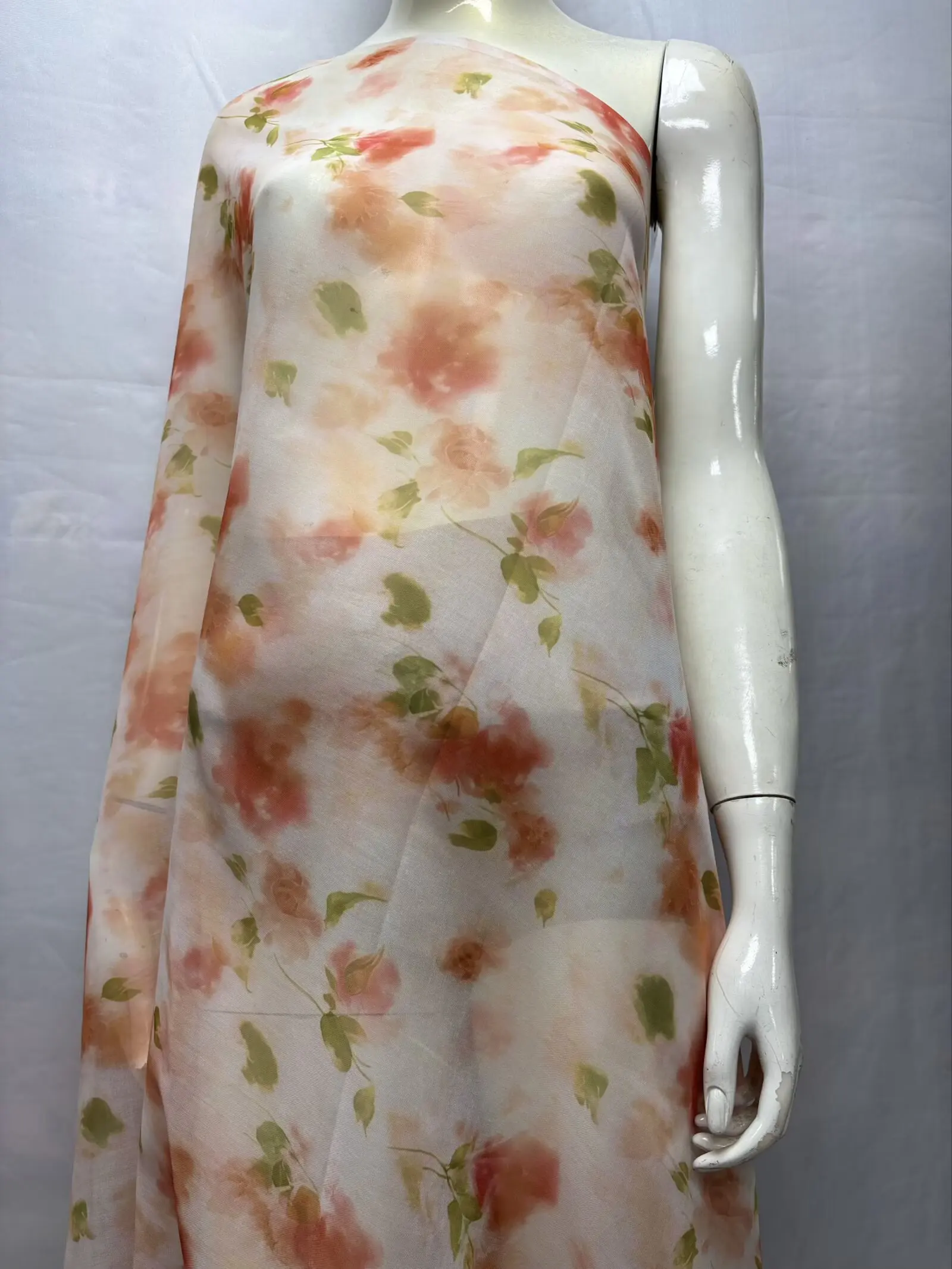 2023 Summer New advanced 100% Cotton Printed Fabric Soft Comfortable Tulle Cotton Material Suitable for Summer Dress ZG518-1
