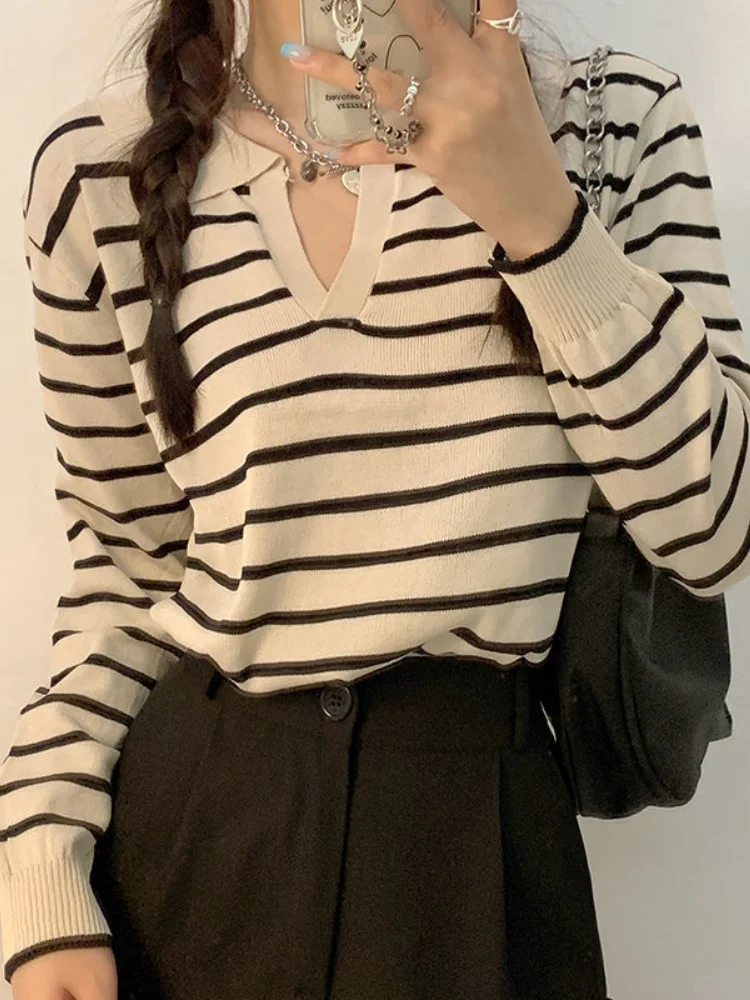 Autumn New Korean Fashion Polo Collar Knit Shirt Fashion Striped Bottoming Shirt Long-sleeved Sweater Streetwear Jumper Knitwear