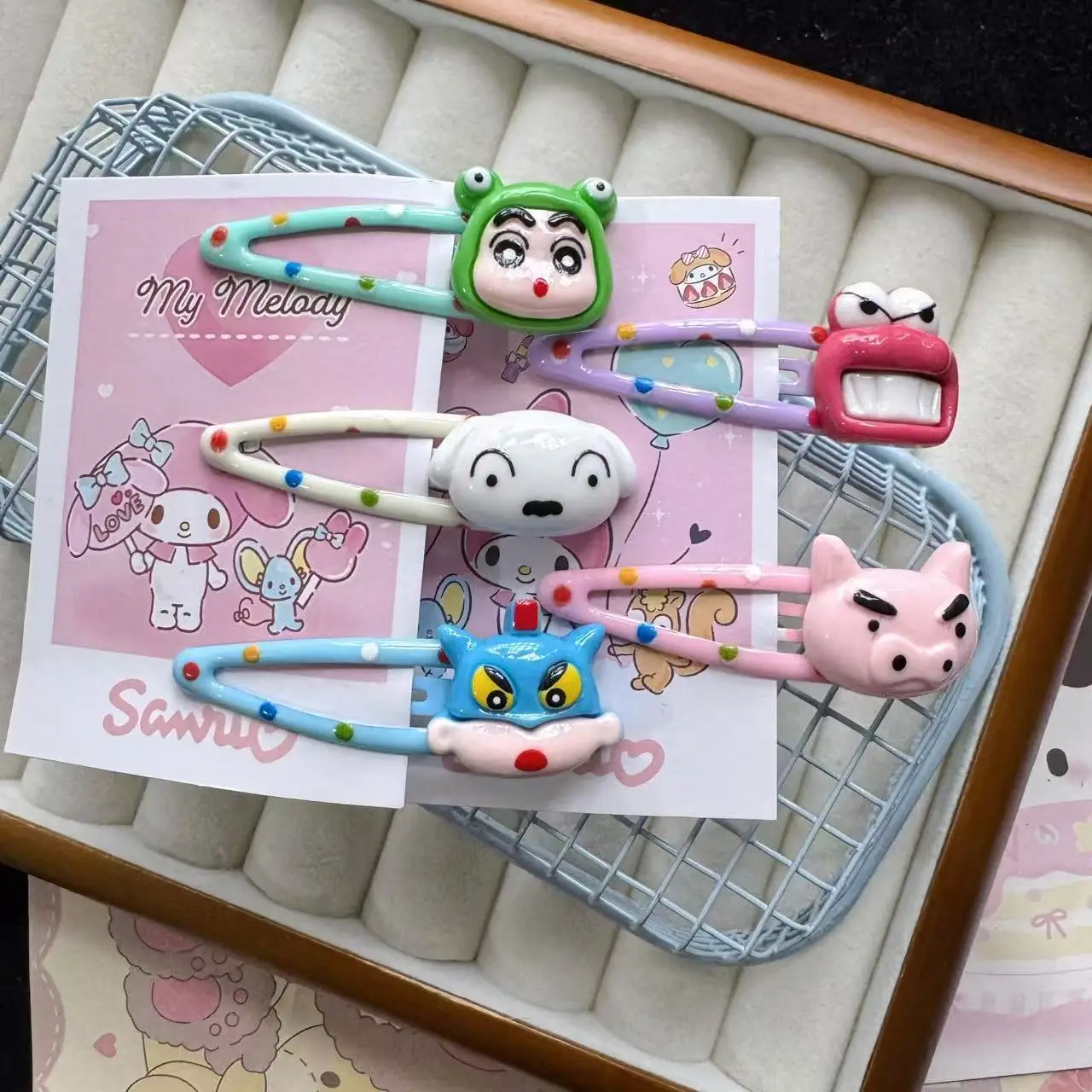 Cartoon crayon character 