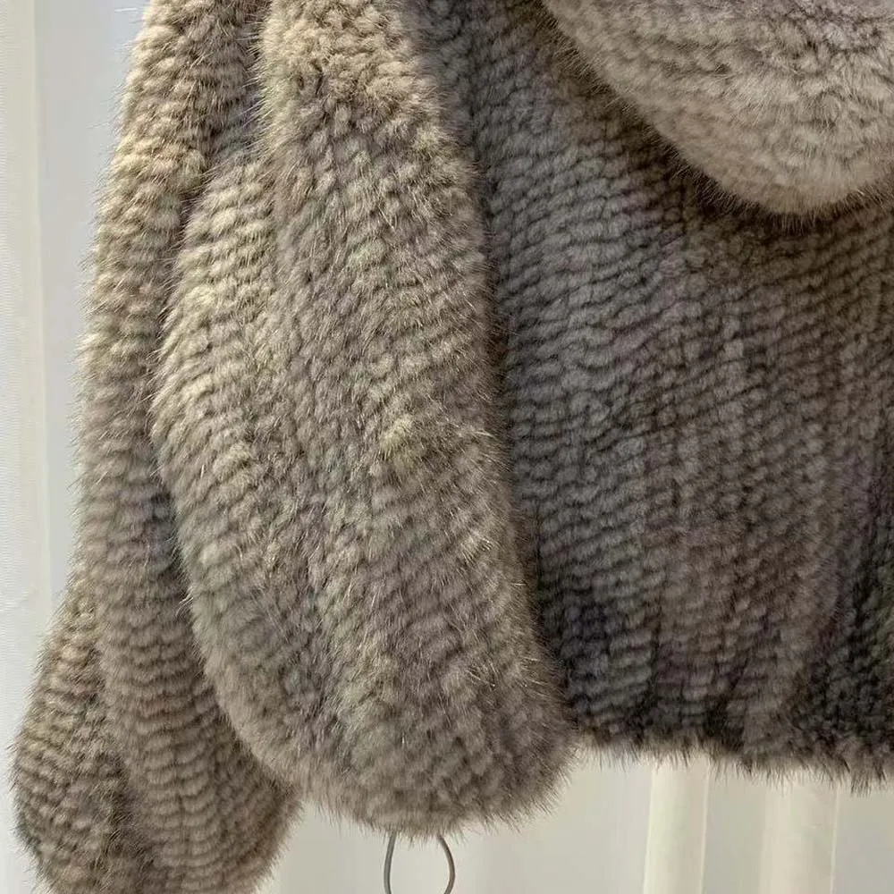 2025 جودة عالية الخريف والشتاء المخملية على الوجهين مضفر فرو المنك قبعة معطف المرأة فضفاضة معطف المنك عادية