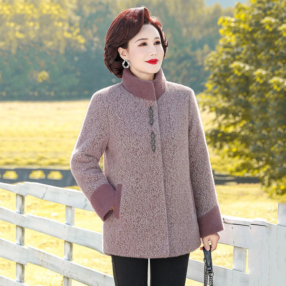 Winter Fashion Collar Fleece Warm Coat Middle-aged Woman Noble Foreign Style Mink Velvet Temperament Coat In Autumn And Winter.