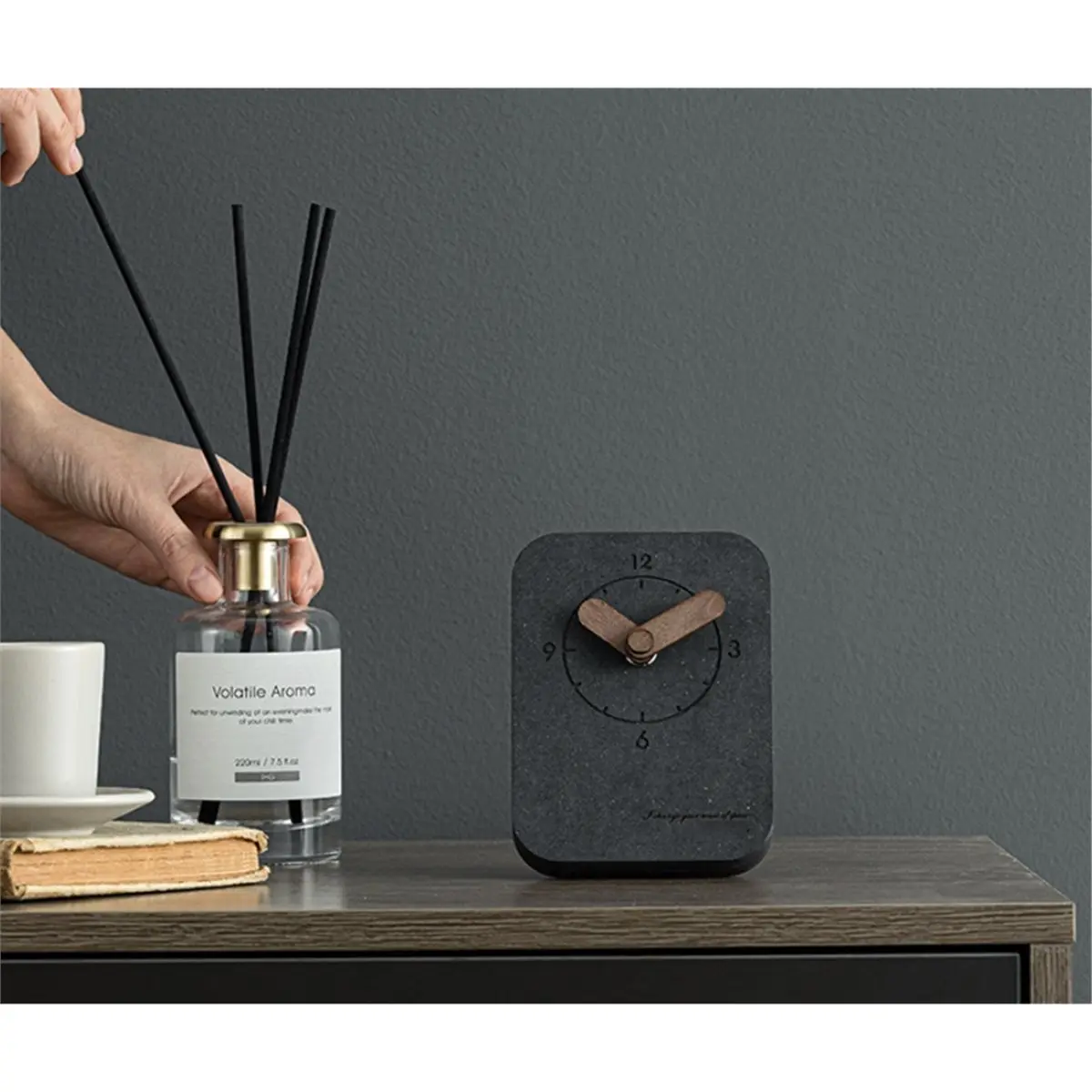 American Style Minimalist Clock Table Decoration for Student Bedroom Silent Bedside Clock Bedroom Living Room Decoration