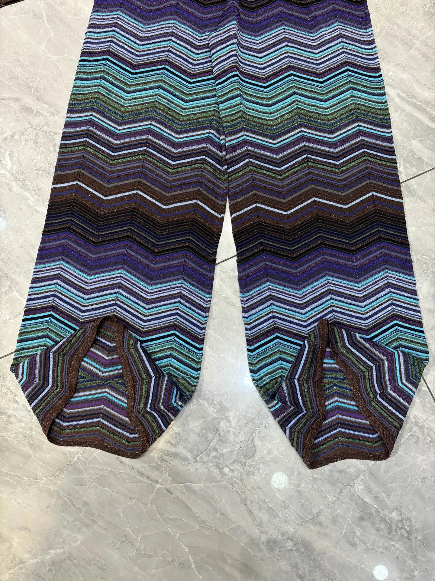 Women Sequins Gradient Striped Knitted Set Early Spring 2026 U-Neck Sleeveless Vest + Elastic Waist Straight Long Pants Suit