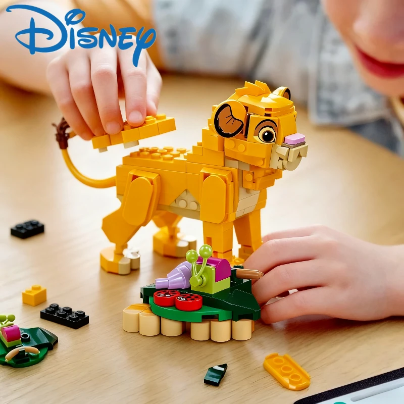 

DisneyseriesYoungLion King Simba assembled puzzle building blocks ABS anime model 222pcs granular children's Christmas toy gifts