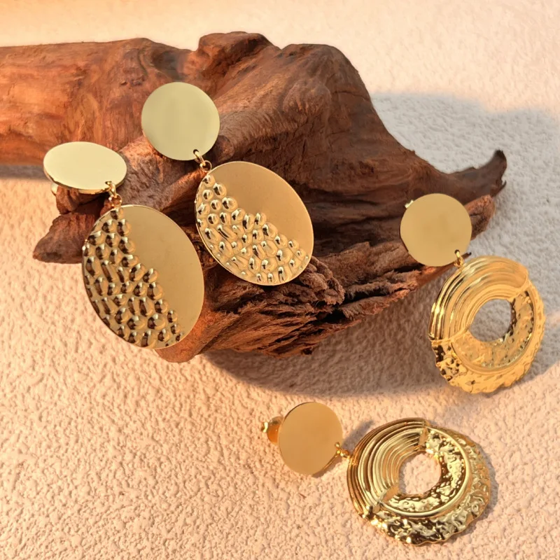 Personality Exaggerate Gold Color Geometric Large Disc Stud Earrings for Women Banquet Dance Party Fashion Temperament Jewelry