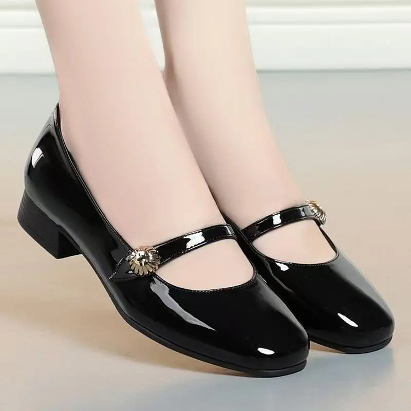 Vintage Mary Jane Shoes for Women Glossy Patent Leather Autumn Square Toe Low Heel Pumps Ladies Strap Dress Shoes Office Shoes