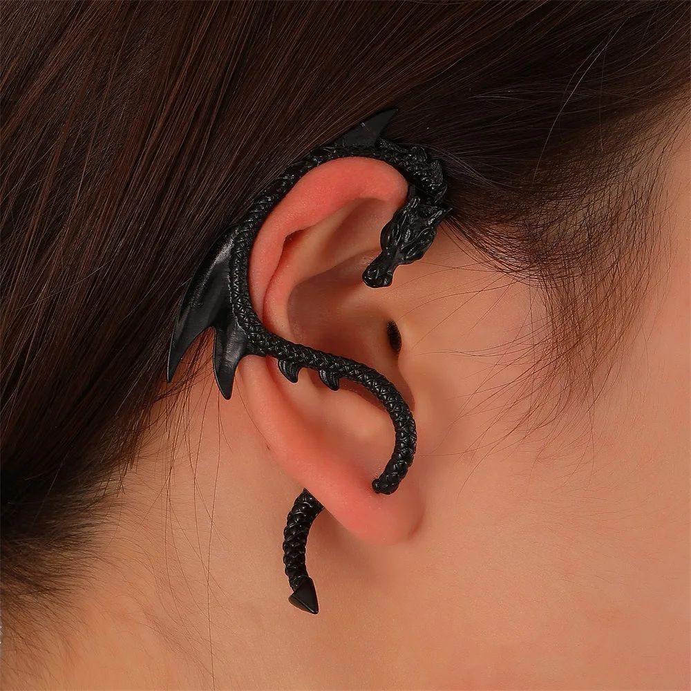 1PC Dragon's Lure Earring Old-fashioned Dark Flying Dragon Removable Ear Hanging Exaggerated Creative Earrings F2148