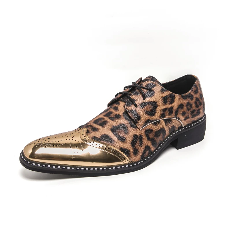 Brand Designer Men's Carved Gold Leopard Print Pointed Leather Shoes Fashionable Social Parties Wedding Flat Bottomed Loafers