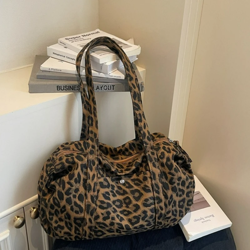 ファッショナブルなヒョウ柄キャンバストートバッグ大容量ショルダーバッグ女性用毎日の通勤テクスチャー多用途バッグ旅行用