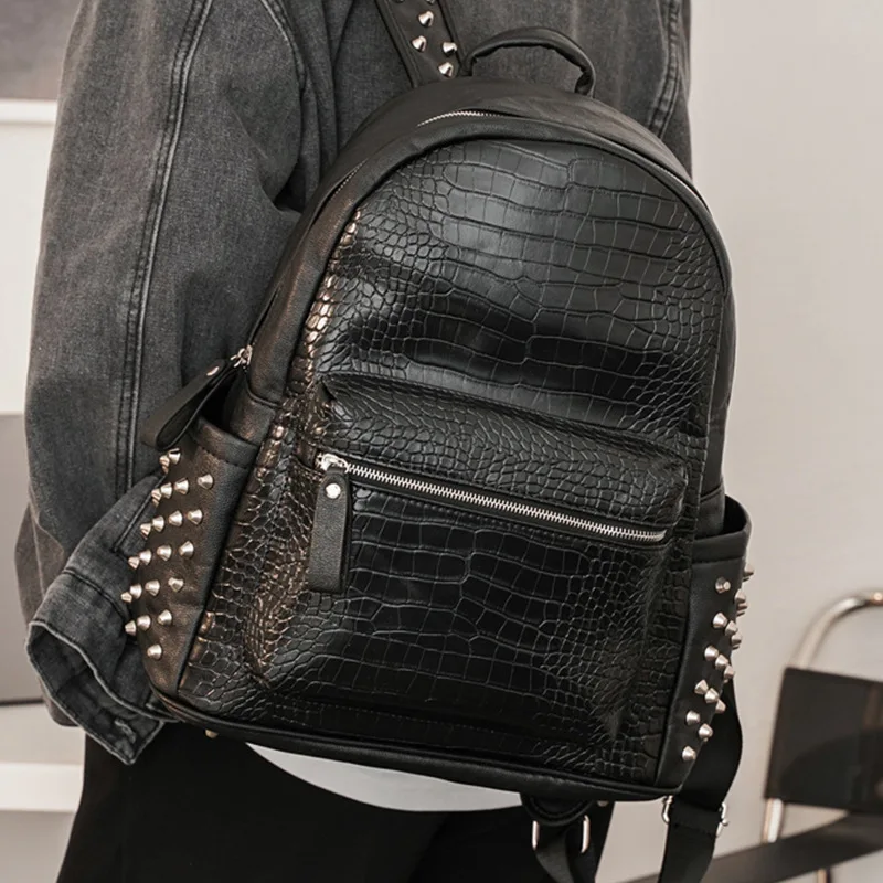 korean-version-crocodile-pattern-rivet-backpack-trendy-backpack-computer-bag-student-school-bag-men's-and-women's-bag-ita-bag